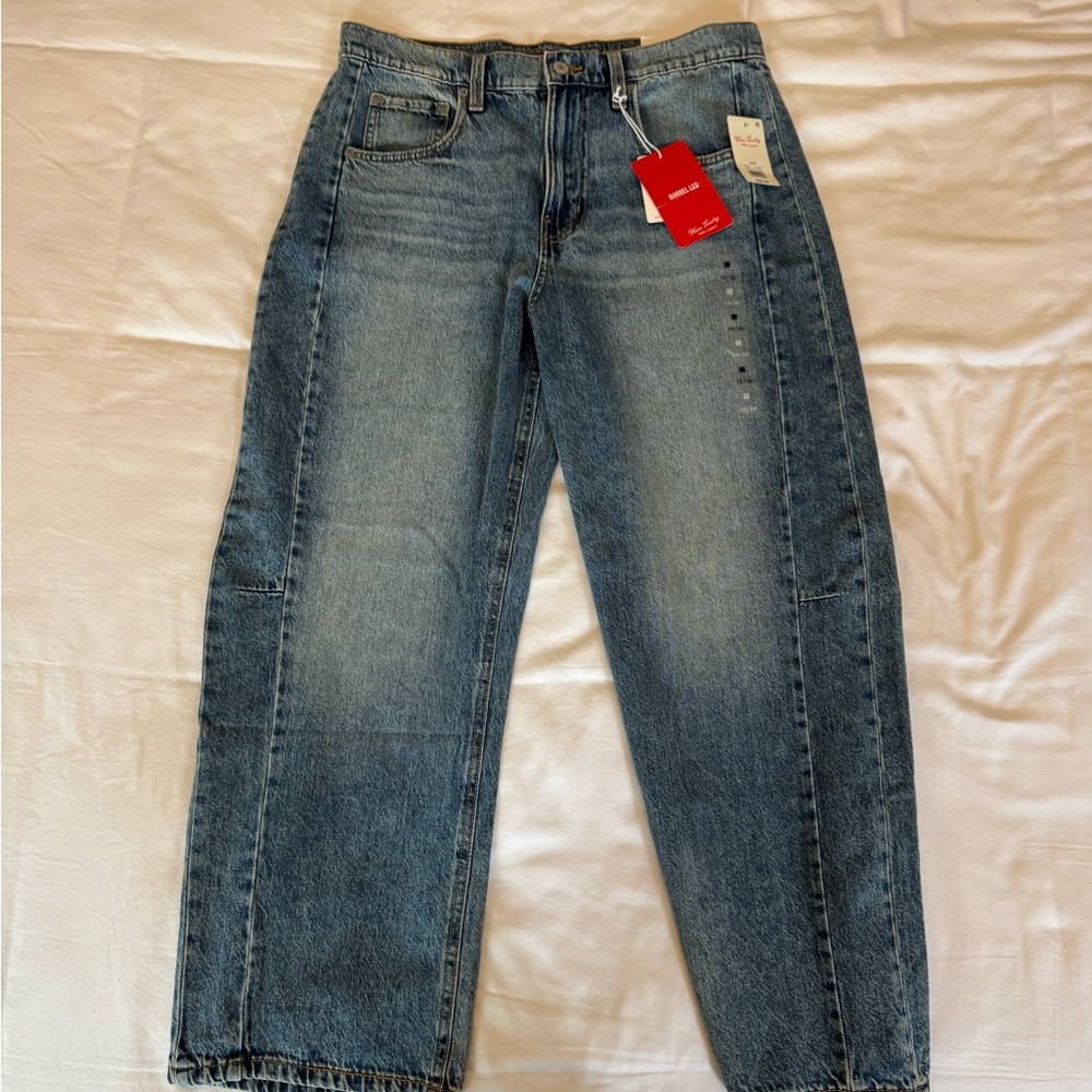 Lucky Brand Women’s Straight Jeans in Faded Blue